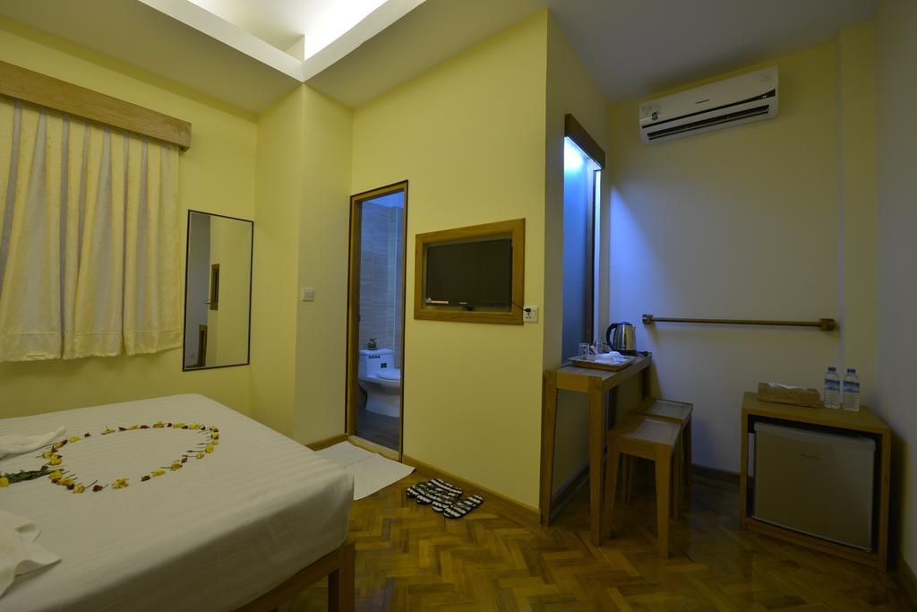 Northern Breeze Hotel Pagan Exteriér fotografie